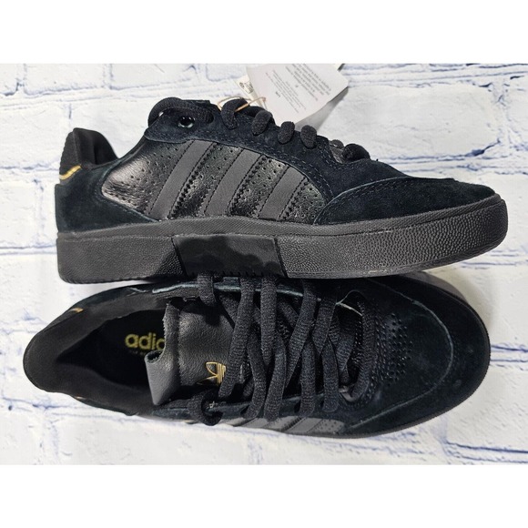 adidas Tyshawn Low Black Gold Metallic 2022 Skateboarding Shoe YOUTH 4 WOMENS 5 main image 4